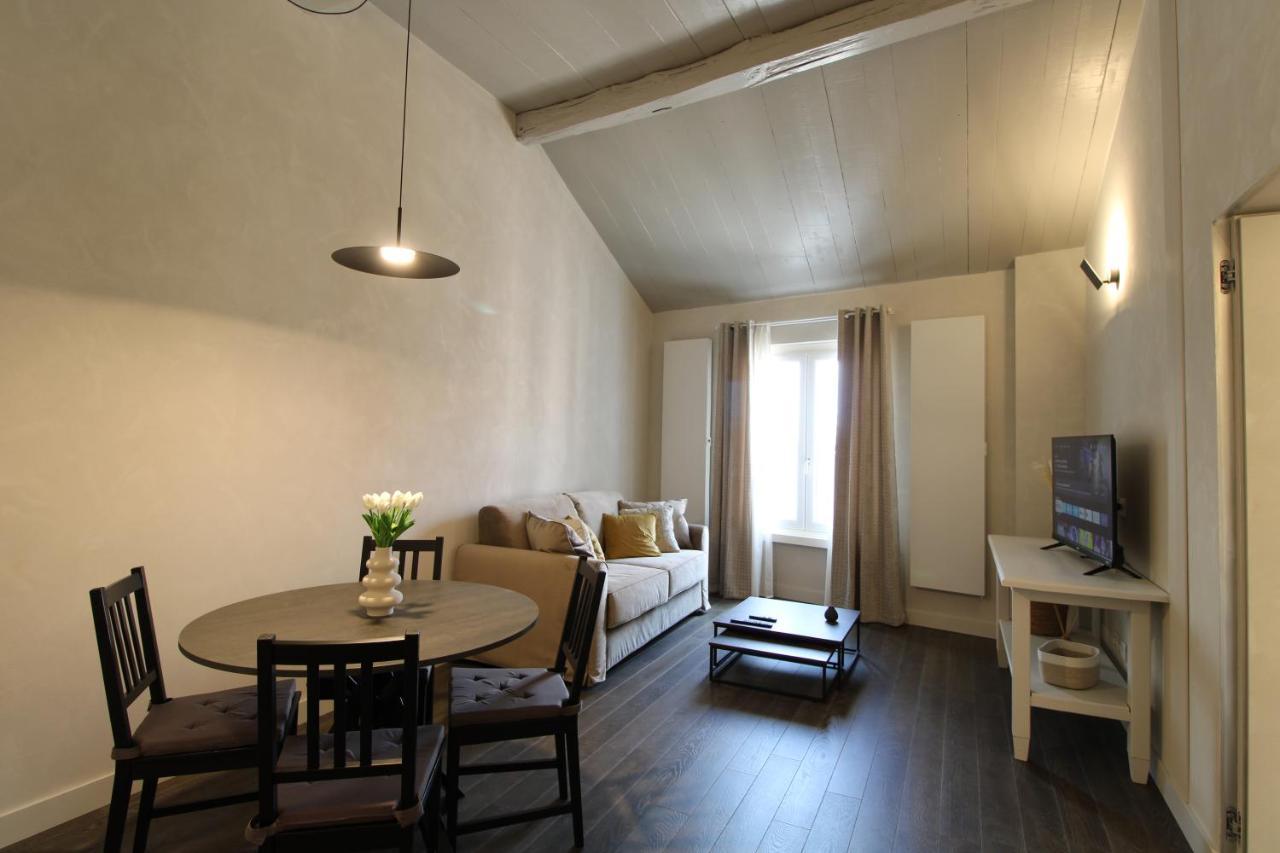 Apartment Elegant And Luxury @altare Della Patria